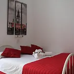 Echegaray Suites